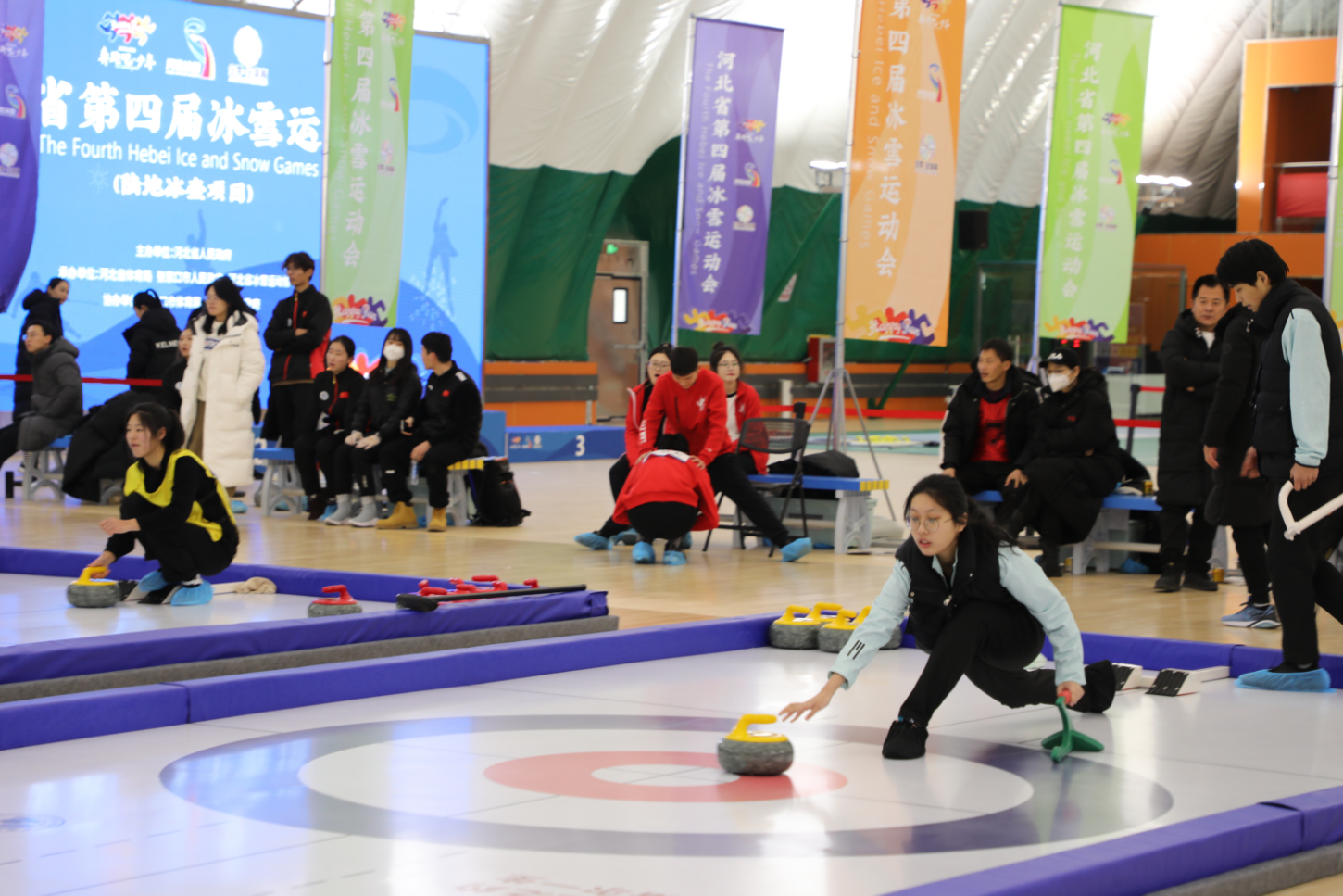 陆地冰壶球--南京团建特色方案-杭州拓展训练特色方案